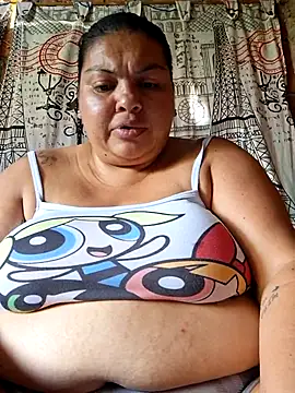 Juli_Powl's Live XXX Chat