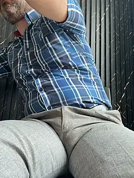 Hairy_Dad86 Chat XXX in diretta