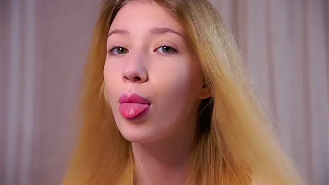 Chat XXX en directo de SunnivaCovil
