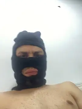 Chat +18 de Lion_Yummy ao vivo