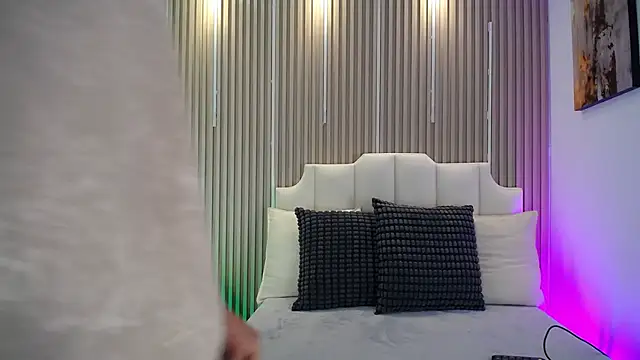AdrianStark_ – Naživo XXX chat