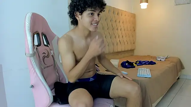 Онлайн чат XXX Boy_king28