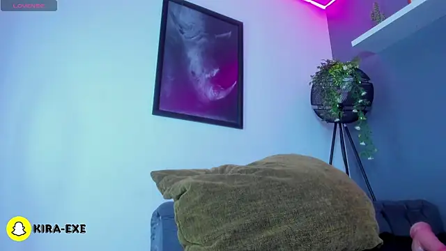 Kira_Exe_ XXX чат на живо