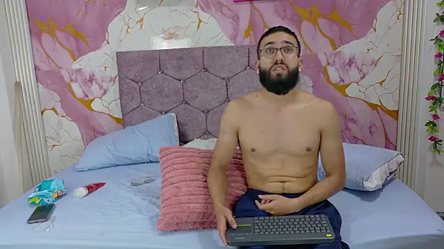 צ'אט XXX בשידור חי של ObsessionRoom