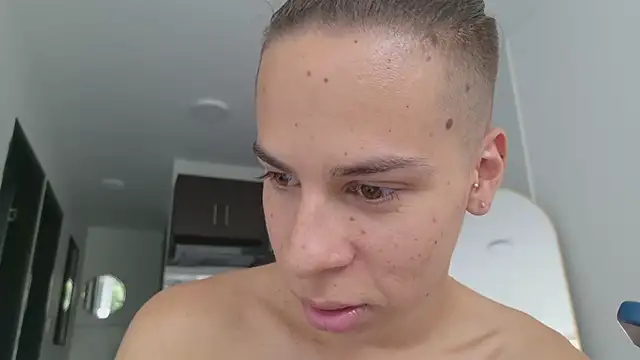 grey___27 라이브 XXX 채팅