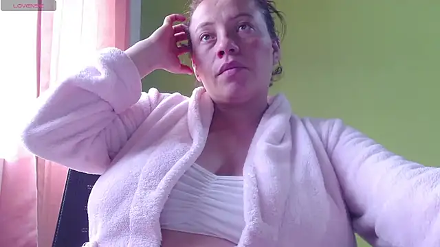 hoonney's Live XXX Chat