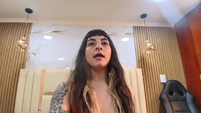 Naughty_Kittenm's Live XXX Chat