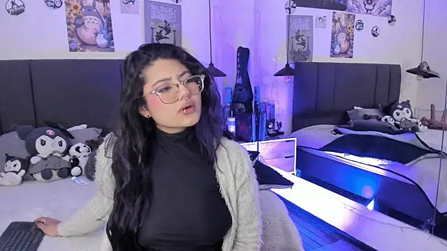 XXX chat uživo modela SabrinaV_