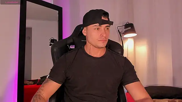 connorsmiith's Live XXX Chat