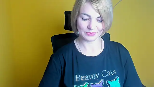 XXX chat uživo modela CuttieEmma