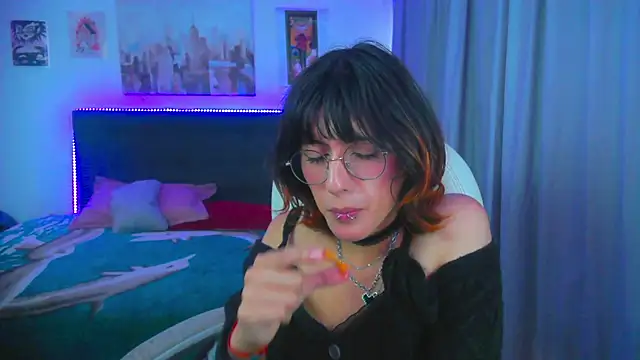goth_minerva's Live XXX Chat