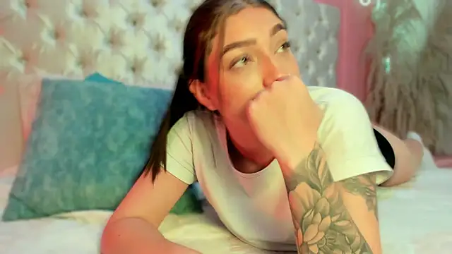 Giaa_Ross' Live XXX Chat