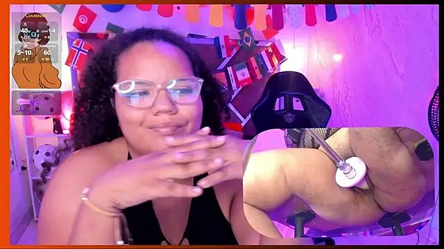 Chat XXX en directo de MhiaRey