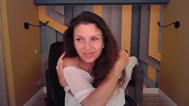 EllaLong Chat XXX live