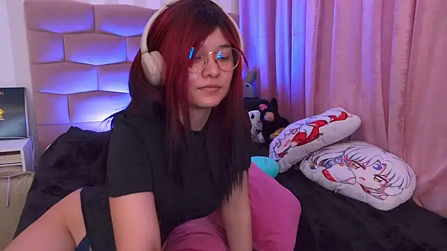 NataliaNovak Adlı Modelin Canlı XXX Sohbeti