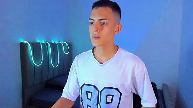 Matiius18 Webcam-Show