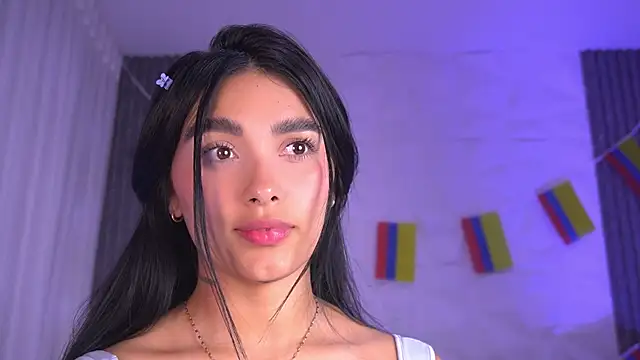 katy_rioss Adlı Modelin Canlı XXX Sohbeti