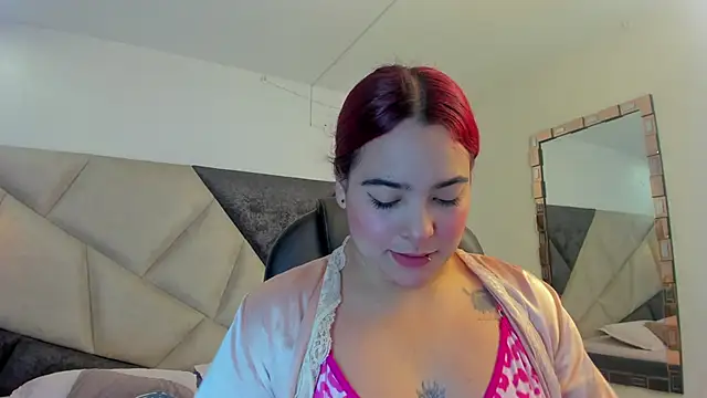 Chat +18 de AfroditaVega_ ao vivo