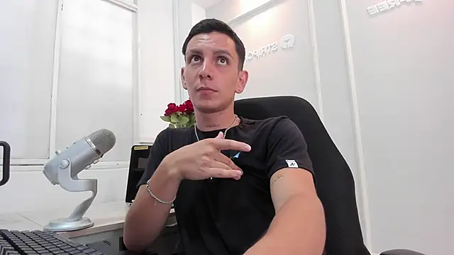 Chat XXX ao vivo de Liam_Fiire