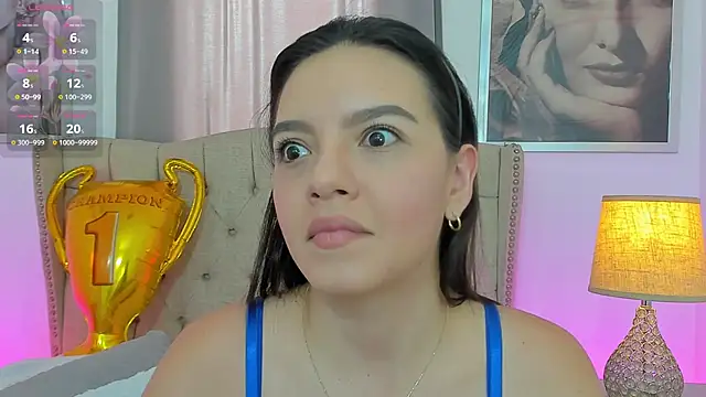 Chat +18 de Beautyari_ ao vivo