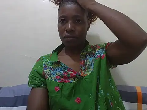 Eebony_Bubbly – Live XXX-chat