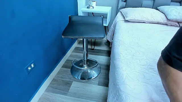 Živý XXX chat Charlie___Musk