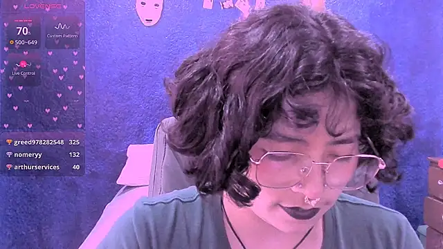 NinaYellow's Live XXX Chat