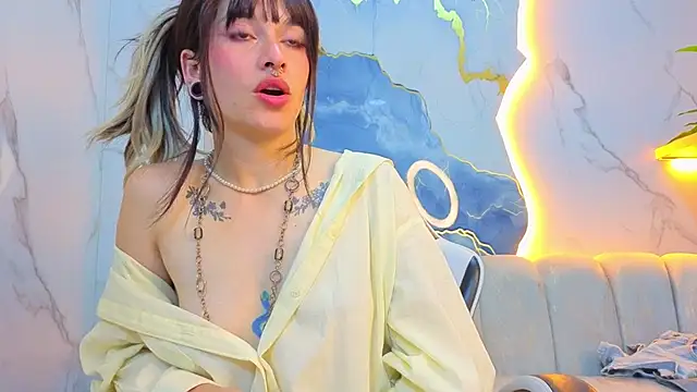 Lily_Tx élő XXX-chatje