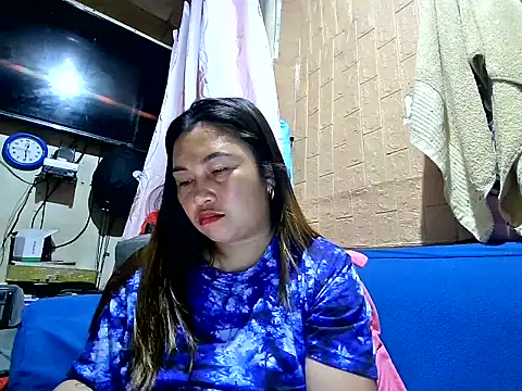 Lonely_Heart's Live XXX Chat