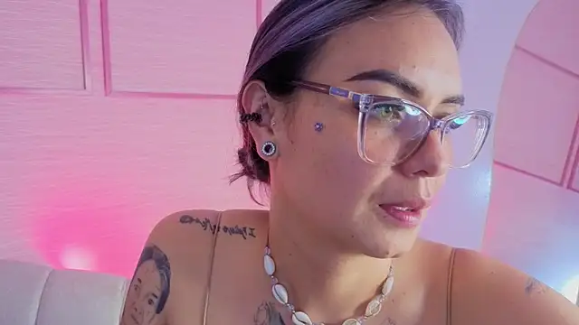 zarcasutra_t Live XXX-chat