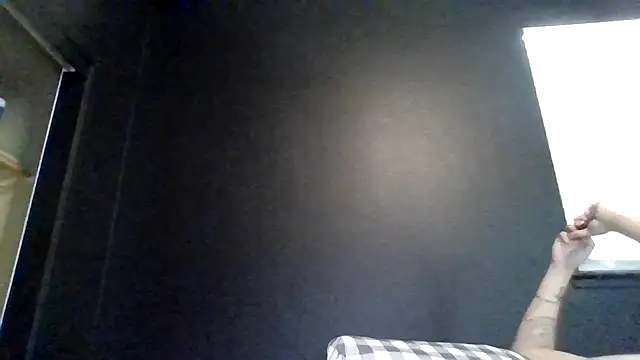 Chat XXX en directo de Mikecloudyhawk