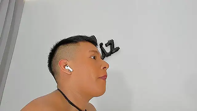 Austin_Bitch Live XXX-chat
