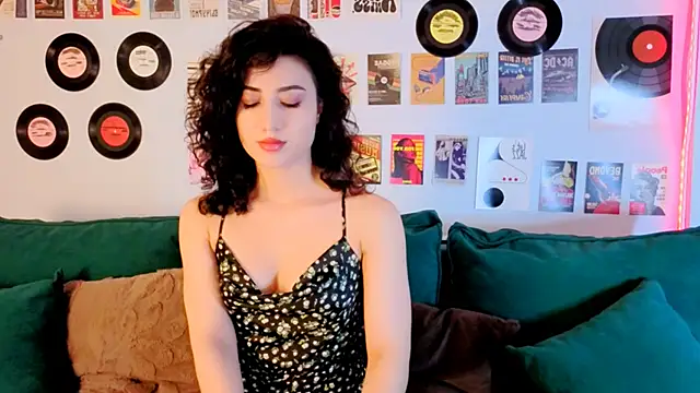 Chat +18 de Maya_Rogerss ao vivo