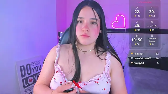 Czat XXX na żywo – Julieth_Caandy