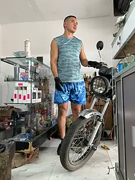 Paul22cm-: απευθείας συνομιλία ΧΧΧ