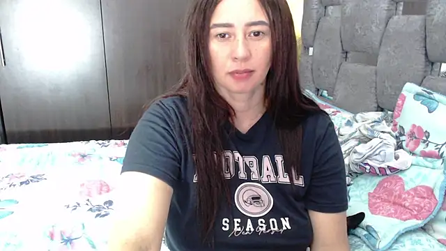 Chat +18 de sara_hott_1 ao vivo