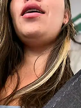LIZ-06_ Chat XXX in diretta