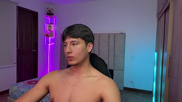 CHRIS_MORGAN1 Live XXX Chat