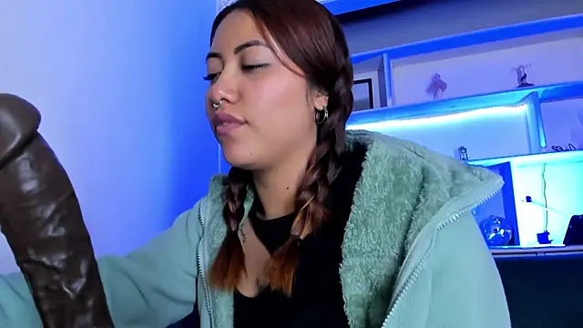 Chat +18 de Saelivrae ao vivo