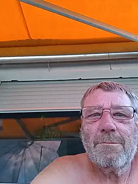 herry150's Live XXX Chat