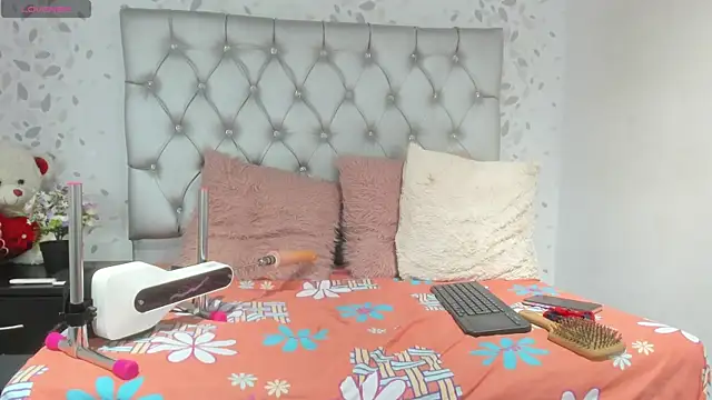 brenda_sofia69 Adlı Modelin Canlı XXX Sohbeti
