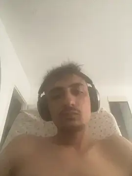 SpyingTouching Chat XXX live