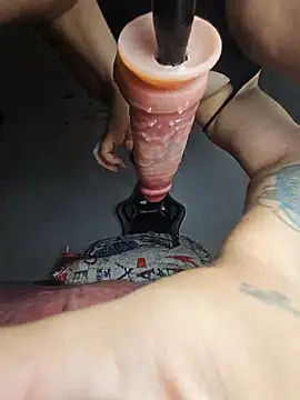 big_pusyy's Live XXX Chat
