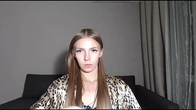 Chat +18 de HitGyrl ao vivo