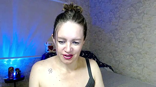 Fern_Lust élő XXX-chatje