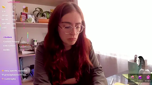 Chat +18 de linda_giggle ao vivo