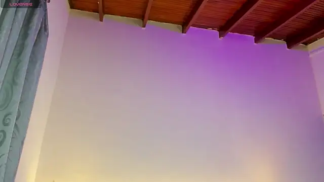 Živý XXX chat ZarahFoxx