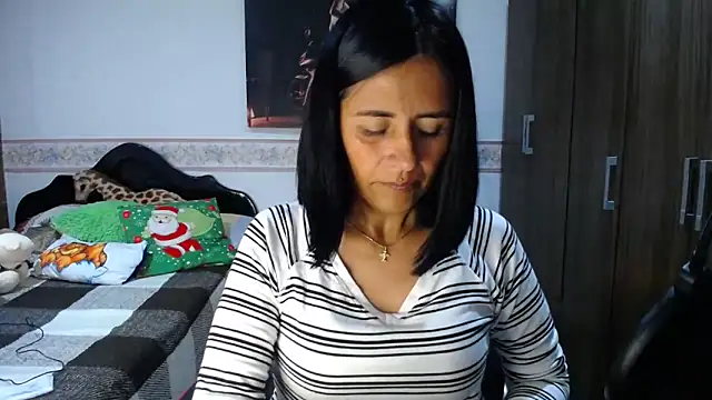 دردشة sharoon_cheerry الجنسية المباشرة
