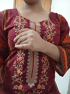 Chat +18 de Tanha18 ao vivo