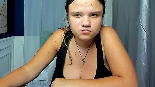 AdeleCruz Chat XXX live